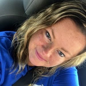 Meet your Posher, Derlene